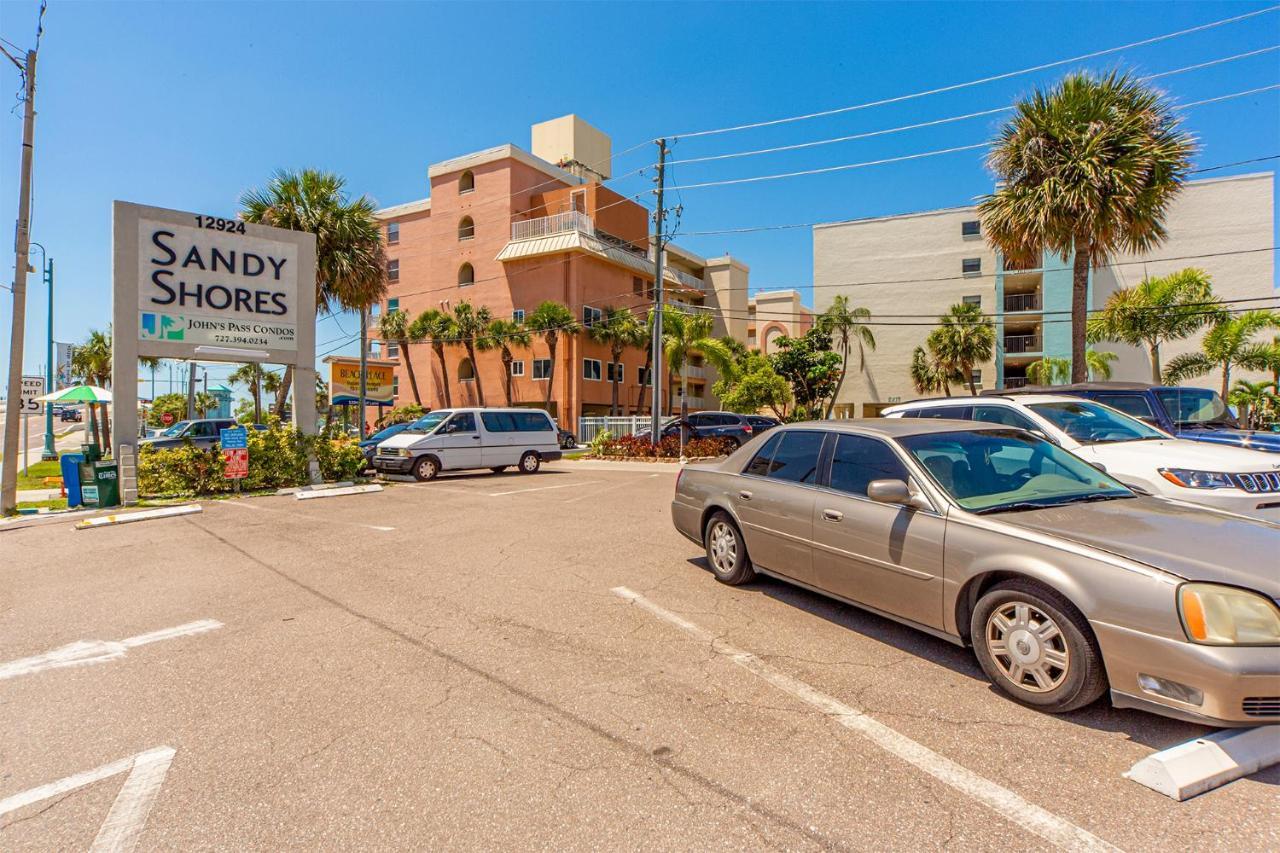 301 Sandy Shores Condos St. Pete Beach Exteriér fotografie